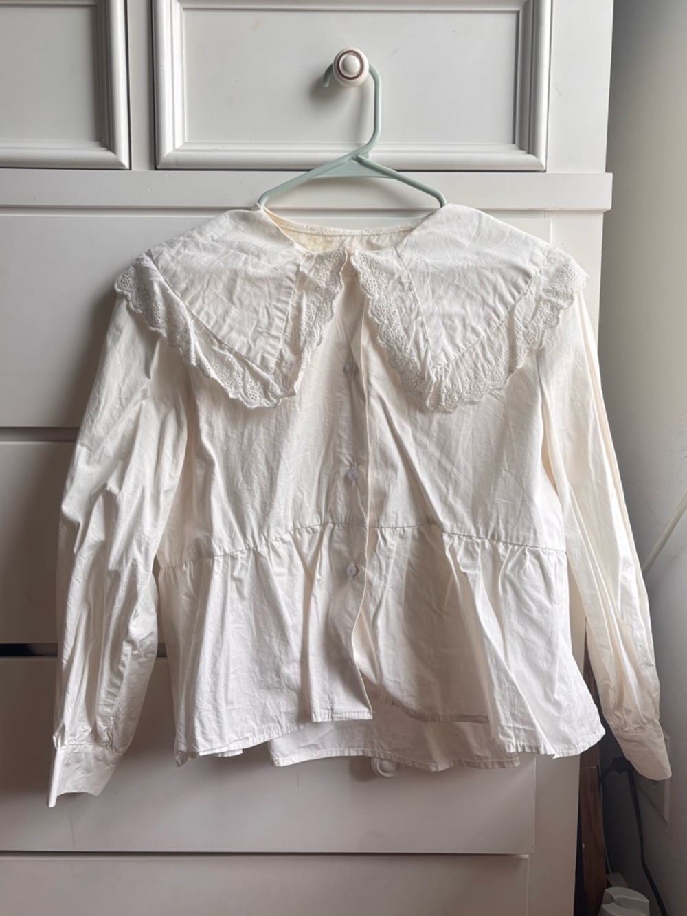 🤍J.ING White Doll Collar Ruffle Trim Shirt